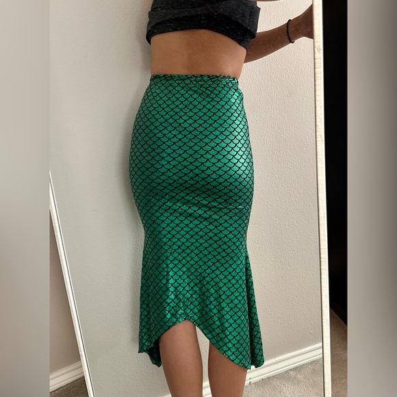 Mermaid skirt for Halloween - Picture 5 of 10